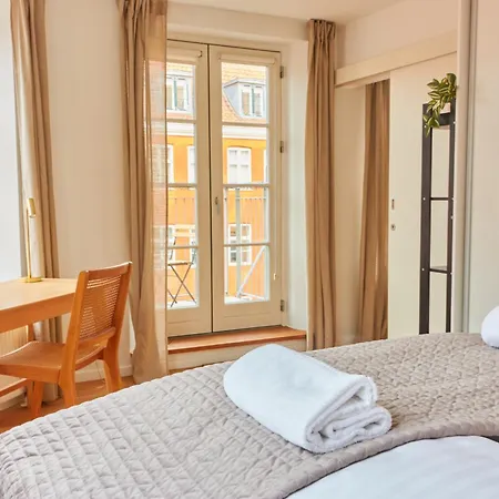Stunning 2 Bedroom On Nyhavn With Private Balcony 아파트 코펜하겐