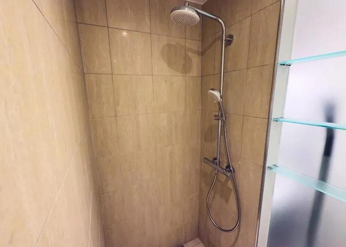 Lejlighed Stunning 2 Bedroom On Nyhavn With Private Balcony *