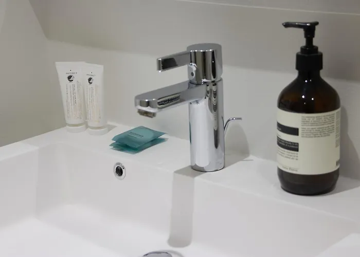 Stunning 2 Bedroom On Nyhavn With Private Balcony * København