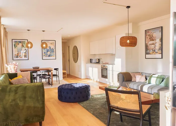 Stunning 2 Bedroom On Nyhavn With Private Balcony Lejlighed