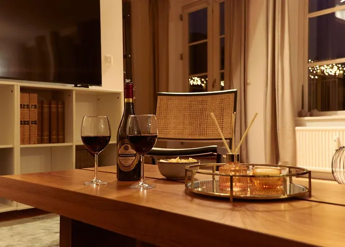 Stunning 2 Bedroom On Nyhavn With Private Balcony Lejlighed *