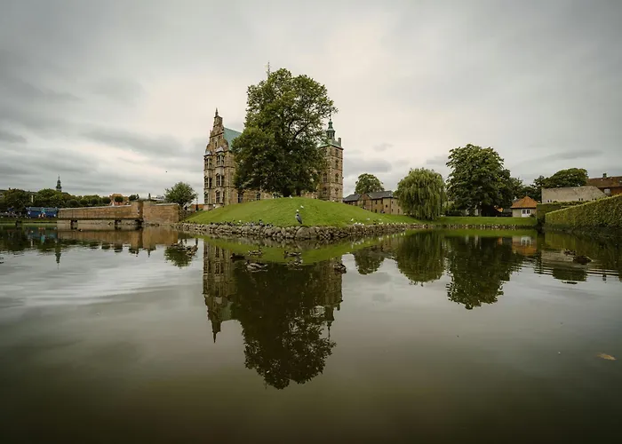 Lejlighed Stunning 2 Bedroom On Nyhavn With Private Balcony *