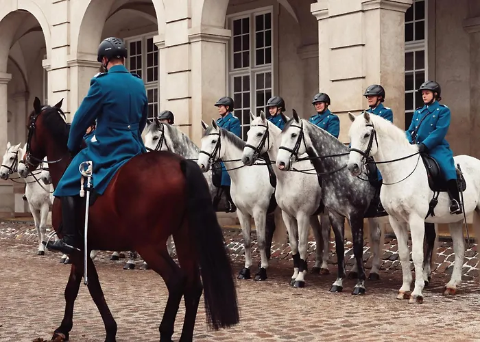 Stunning 2 Bedroom On Nyhavn With Private Balcony København