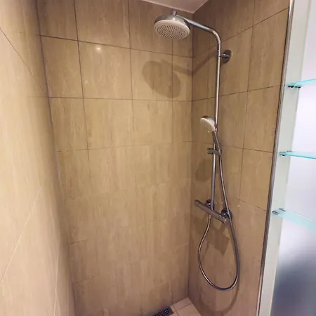 Апартаменты Stunning 2 Bedroom On Nyhavn With Private Balcony *